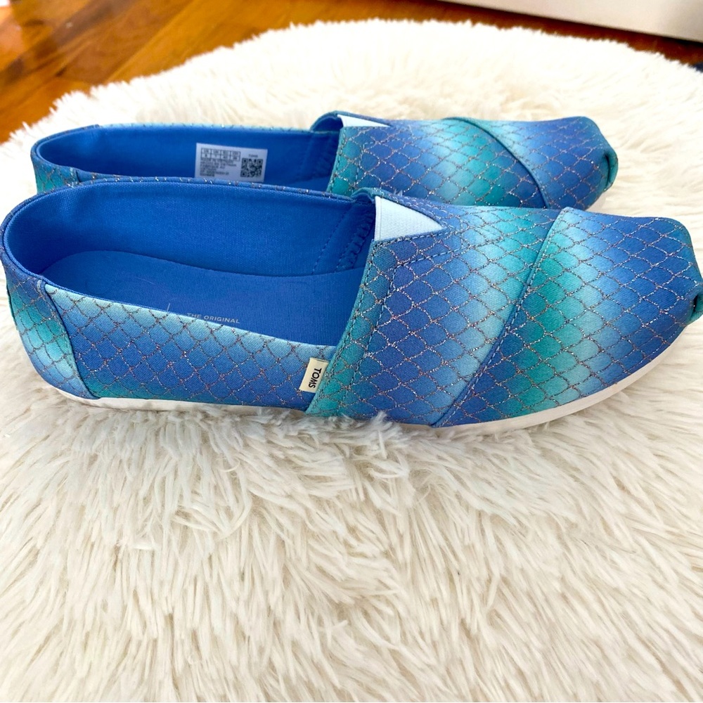 TOMS Mermaid Slip Ons NWOT